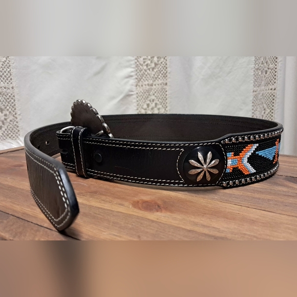 Beaded Leather Belt With Buckle 33" - Picture 5 of 6